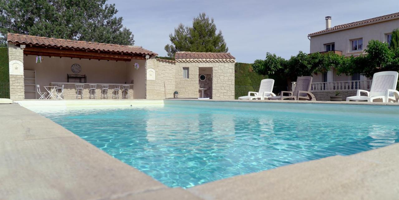 Chambres D'Hotes Le Saint Victor - Provence, Vaucluse بيرنيه لو فونتينز المظهر الخارجي الصورة