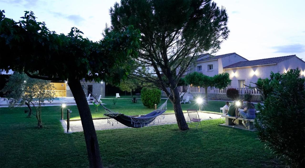 Chambres D'Hotes Le Saint Victor - Provence, Vaucluse بيرنيه لو فونتينز المظهر الخارجي الصورة