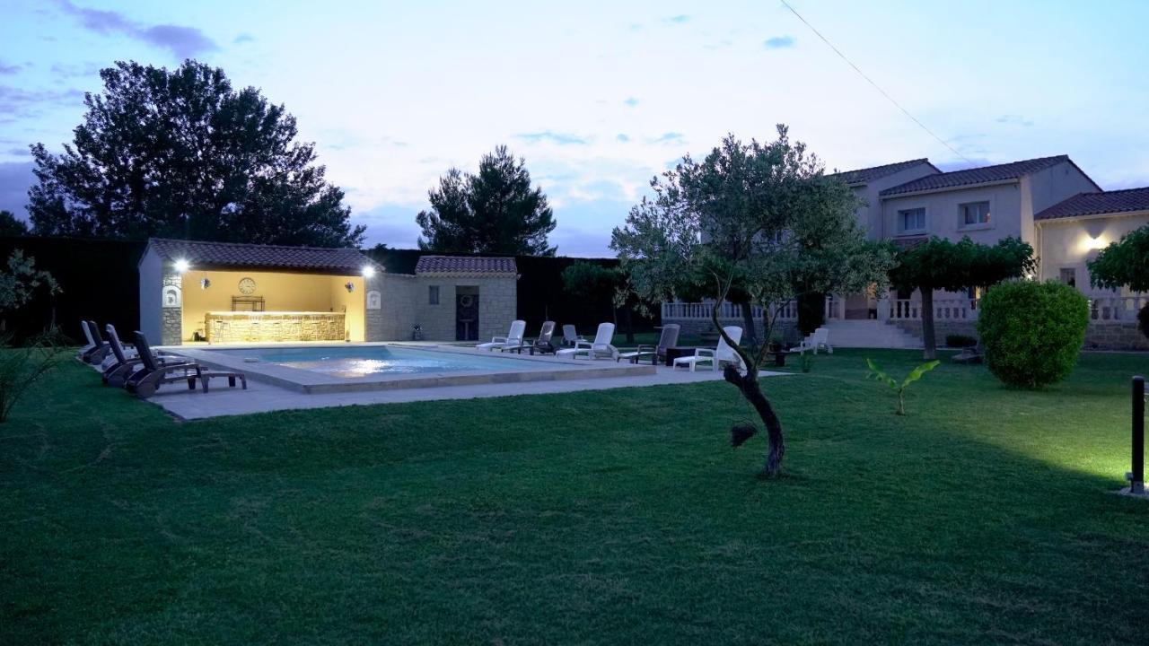 Chambres D'Hotes Le Saint Victor - Provence, Vaucluse بيرنيه لو فونتينز المظهر الخارجي الصورة