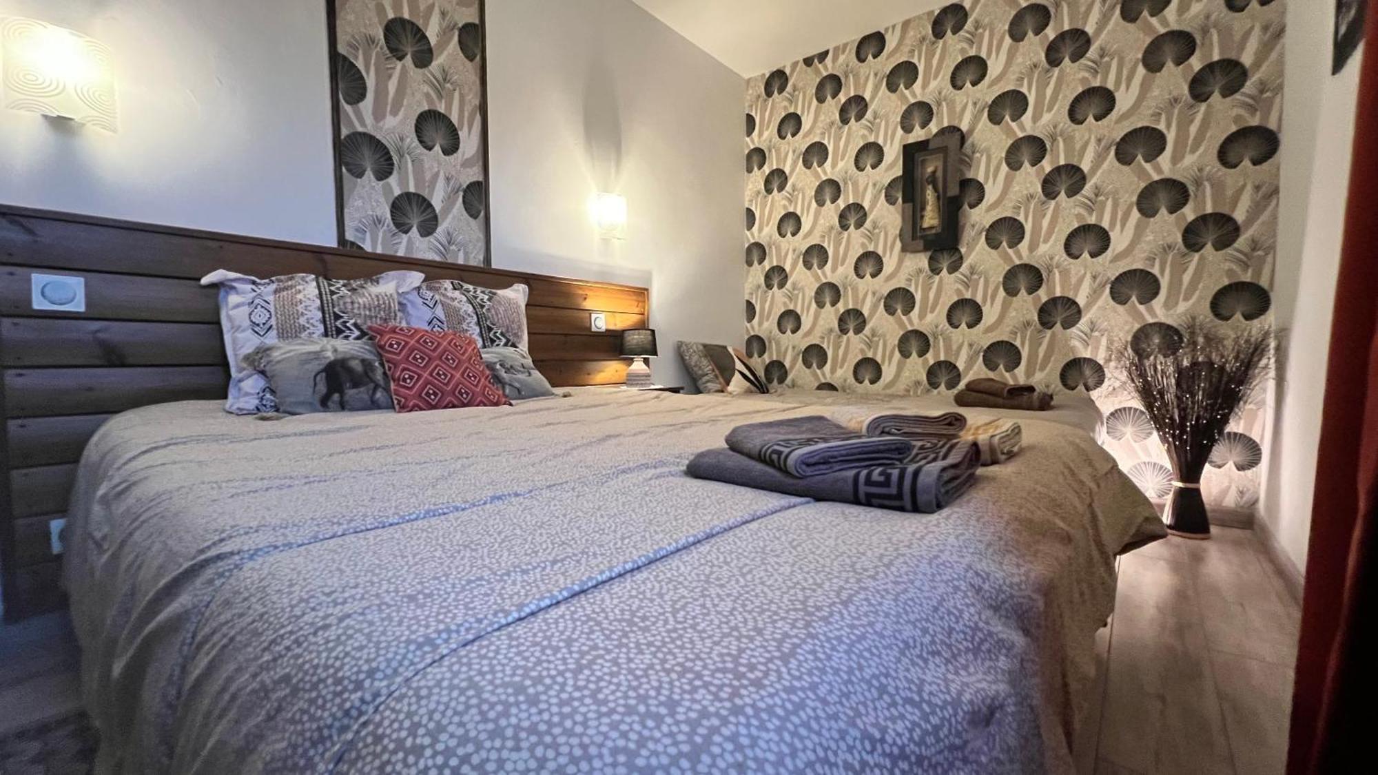 Chambres D'Hotes Le Saint Victor - Provence, Vaucluse بيرنيه لو فونتينز المظهر الخارجي الصورة